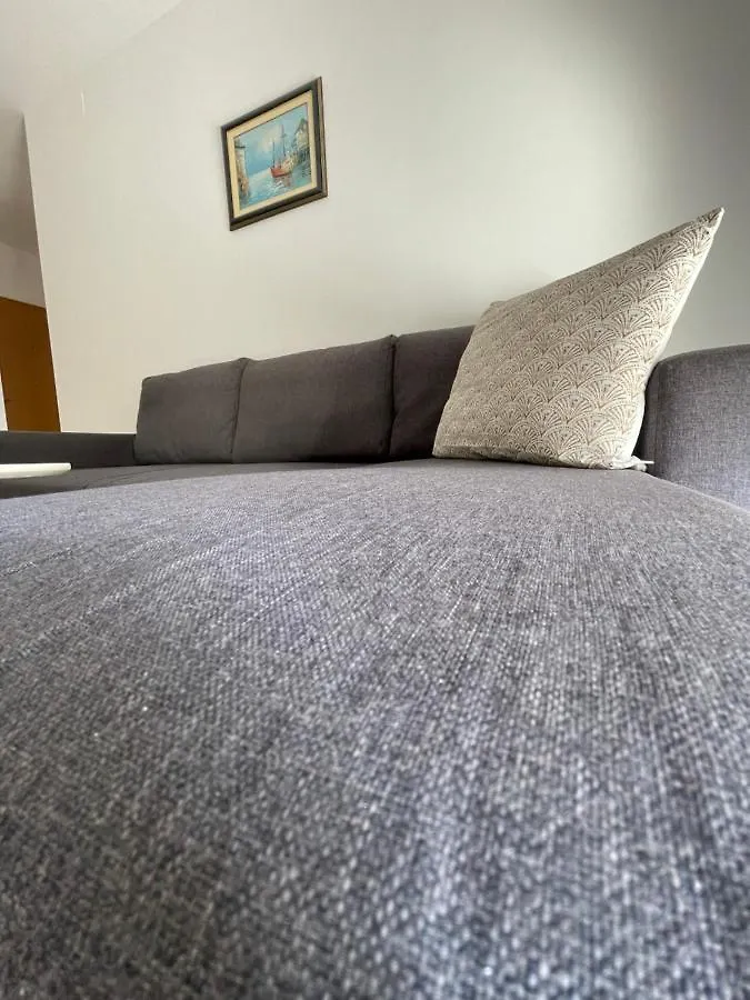 אומאג Apartmani Moela דירה